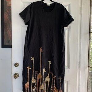 Vintage 90's CITÉ Giraffe Black T-shirt Dress,‎ Medium